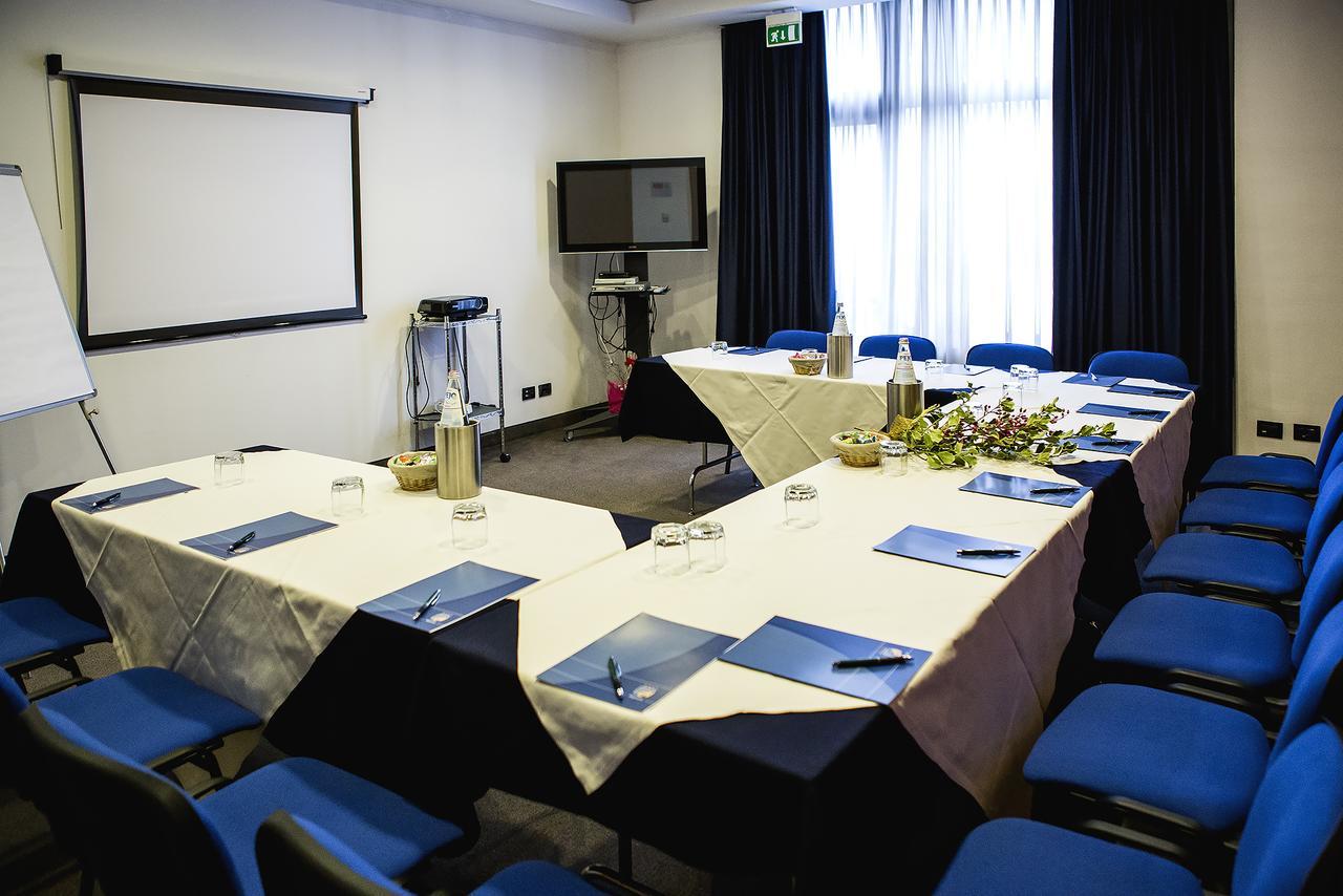 Mh Hotel Piacenza Fiera Eksteriør bilde