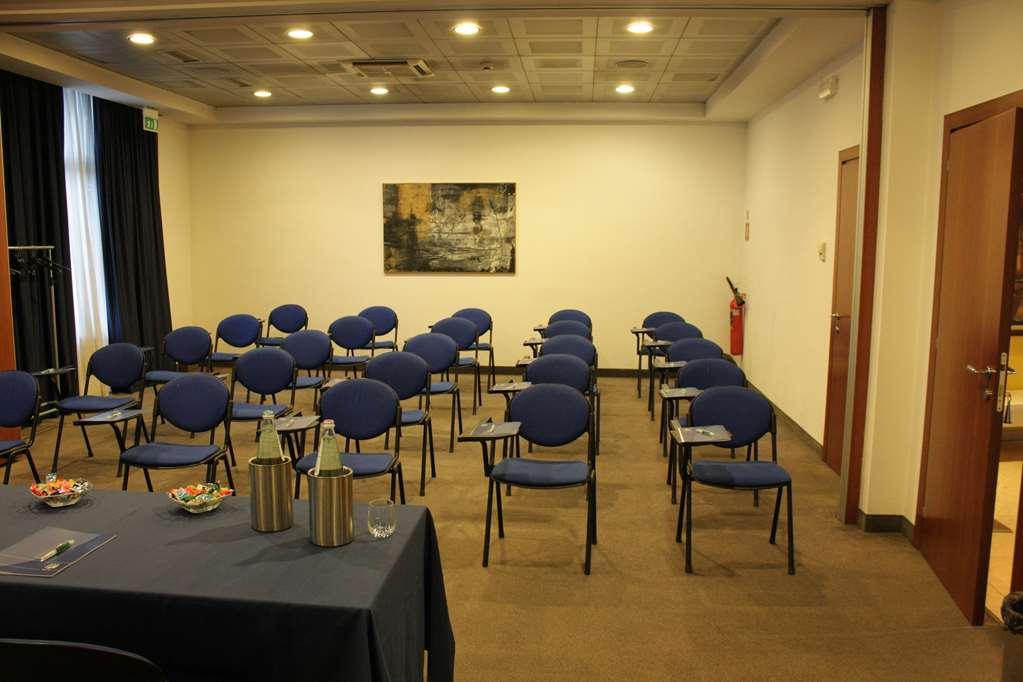 Mh Hotel Piacenza Fiera Fasiliteter bilde